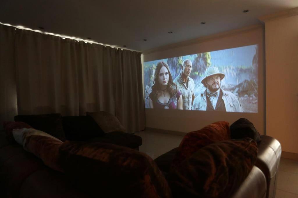 Bournecoast: Manor House-Pool-Spa-Cinema Room-8399 บอร์นมัธ ภายนอก รูปภาพ